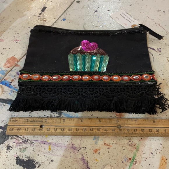 Cupcake Multi Use Bag!! - Picture 4 of 6